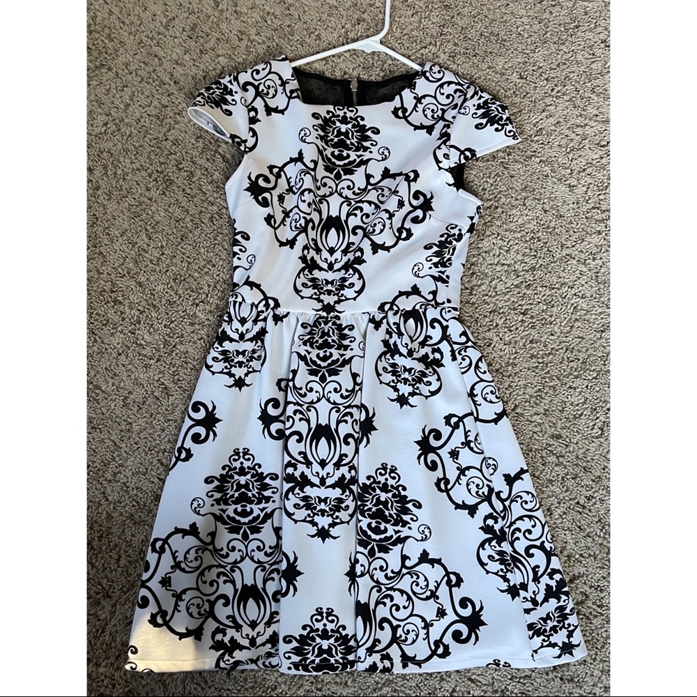 B. Darlin short dress